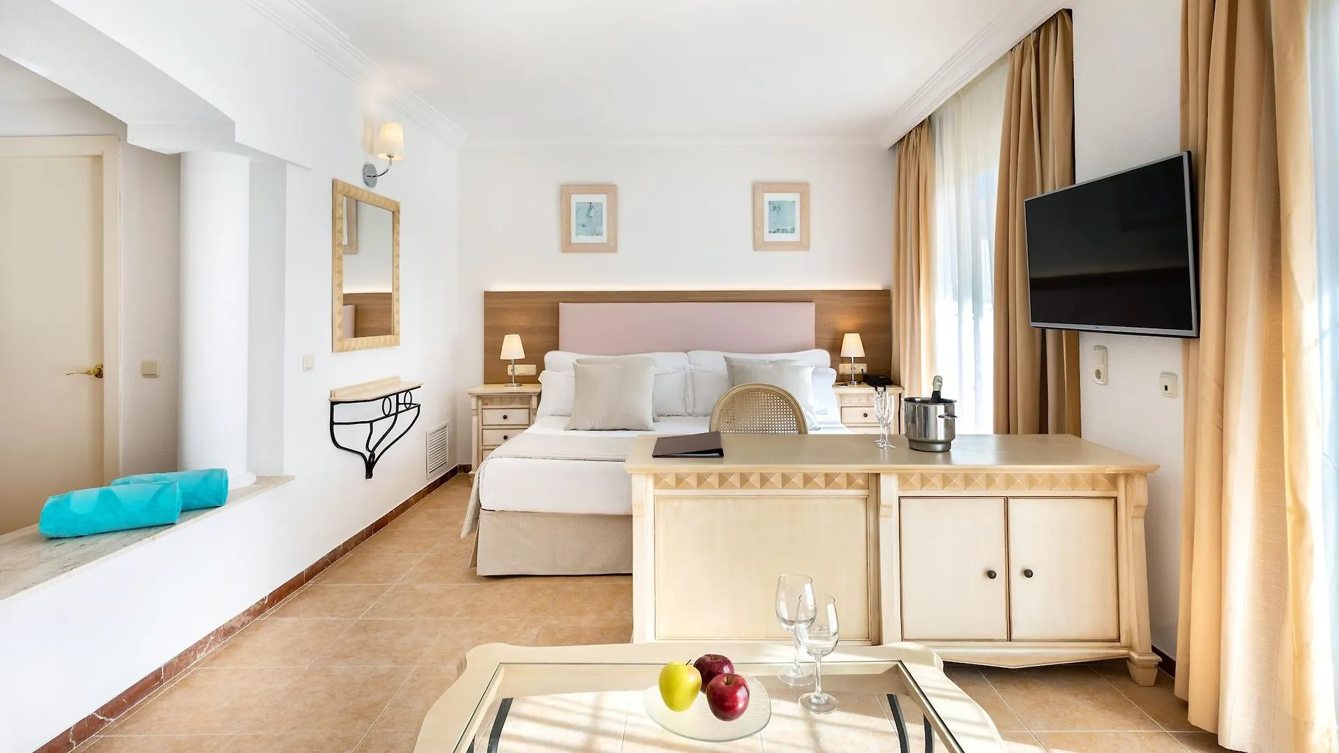 Viva Cala Mesquida Suites & Spa Adults Only 16