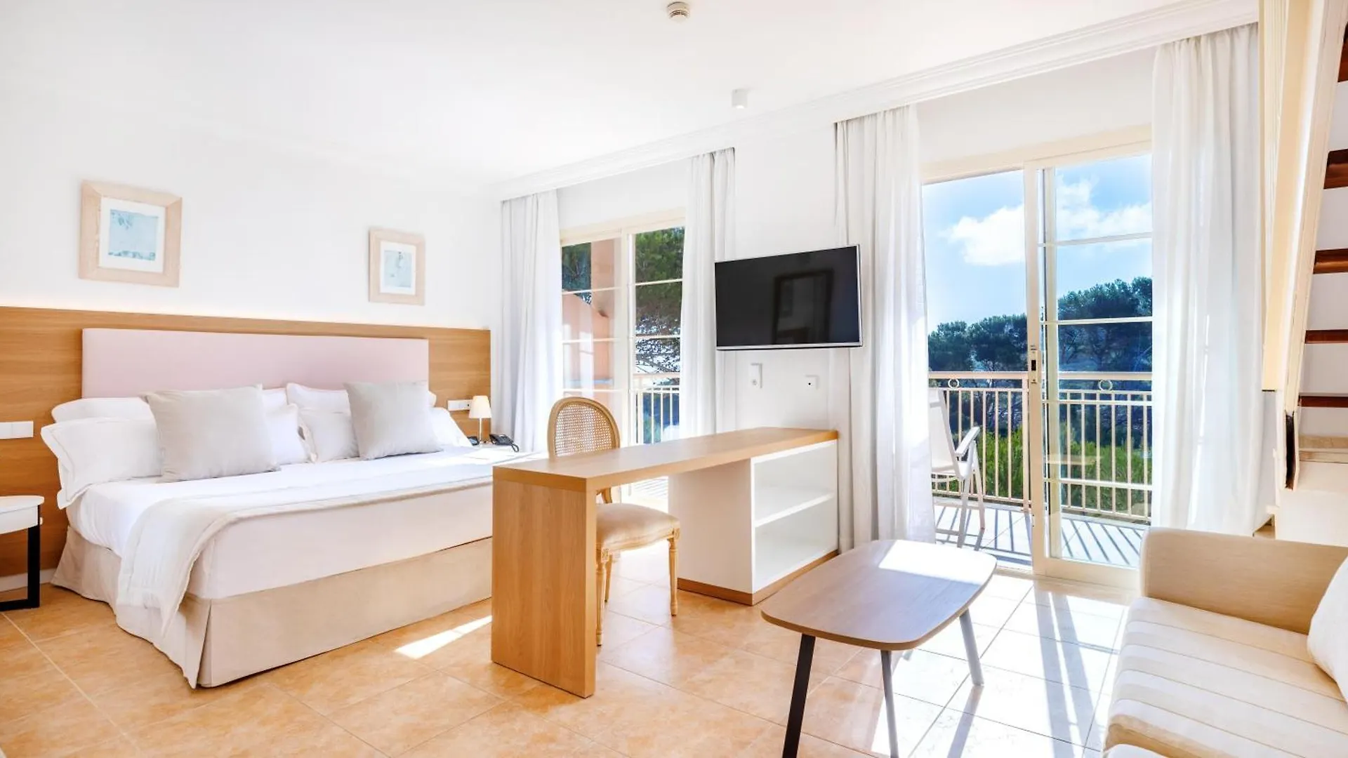 Hotel Viva Cala Mesquida Suites & Spa Adults Only 16